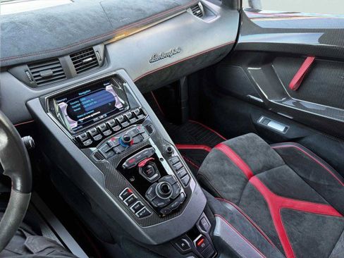 Used 2017 Lamborghini Aventador LP 750-4 Superveloce image 38