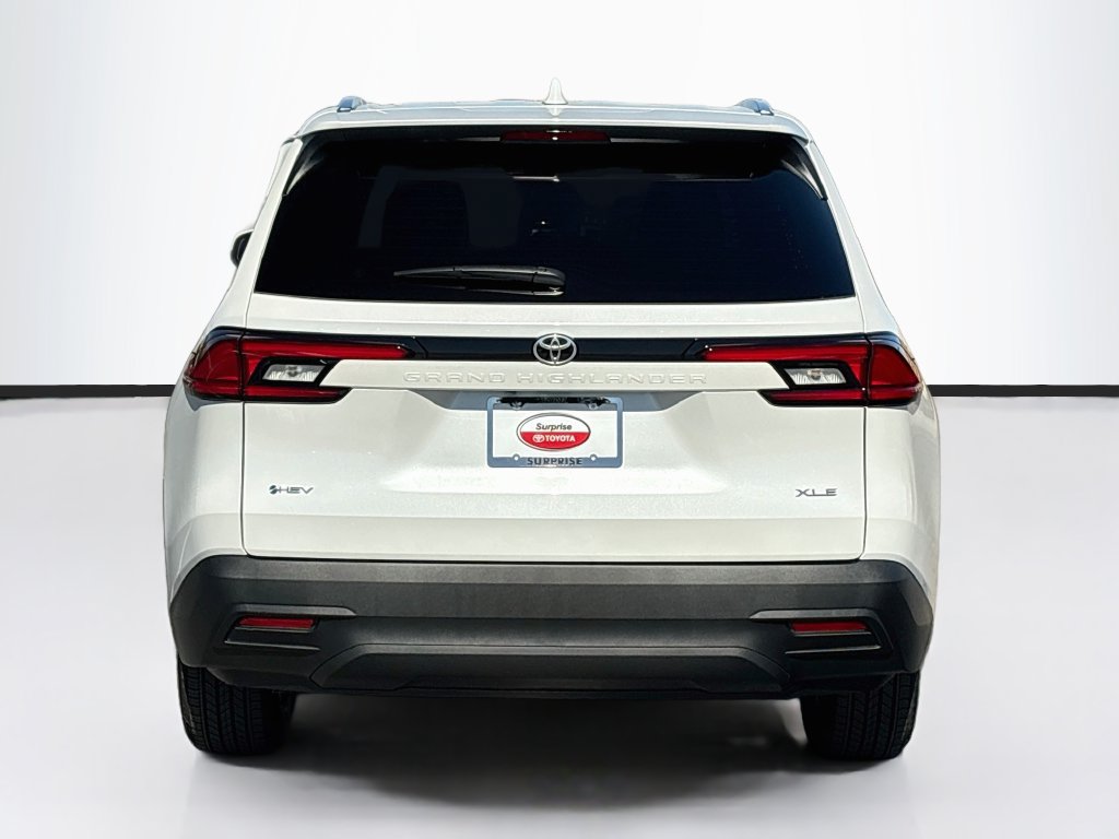 New 2026 Toyota Grand Highlander XLE FWD image 6