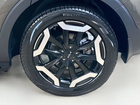 Used 2025 Kia Telluride S AWD/4WD image 6