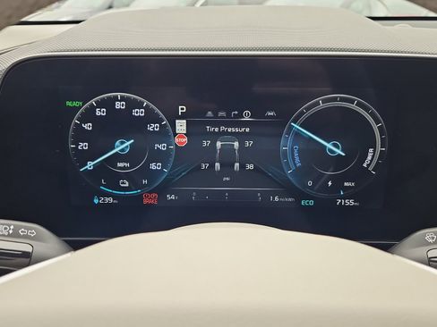 Used 2024 Kia Niro Wave image 10