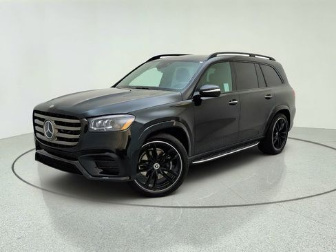 Certified 2026 Mercedes-Benz GLS 450 4MATIC w/ AMG Line Exterior image 1