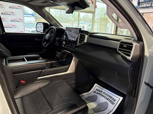 Used 2024 Toyota Tundra Limited AWD/4WD image 40