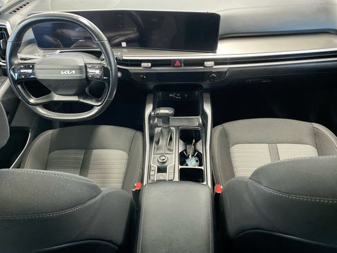 Certified 2026 Kia Sorento LX FWD image 31