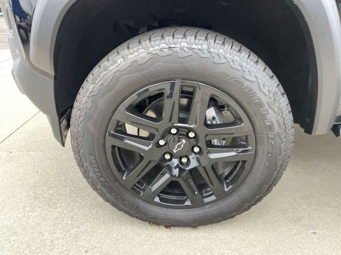 New 2025 Chevrolet Colorado Trail Boss AWD/4WD image 8