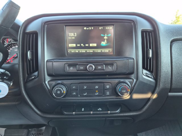 Used 2019 Chevrolet Silverado 1500 Custom w/ Custom Convenience Package AWD/4WD image 21