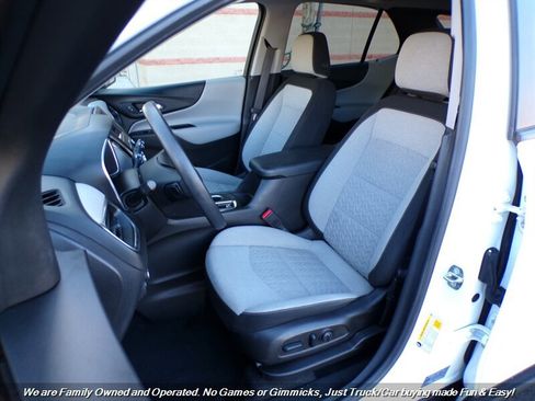 Used 2022 Chevrolet Equinox LS w/ LS Convenience Package image 17