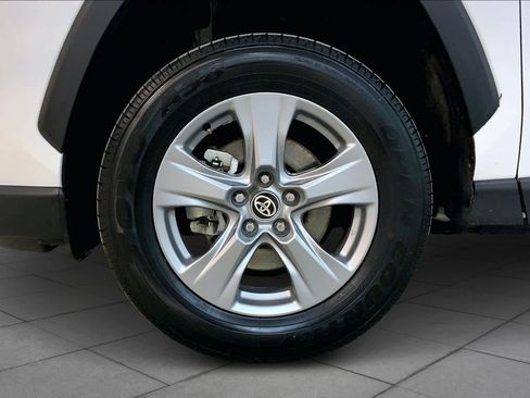 Used 2025 Toyota RAV4 XLE image 10