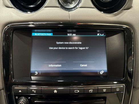 Used 2016 Jaguar XJ R-Sport RWD image 76
