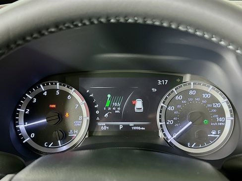 Used 2024 Toyota Highlander XSE image 19