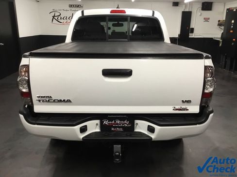 Used 2012 Toyota Tacoma 4x4 Double Cab w/ TRD Sport Upgrade Pkg image 9