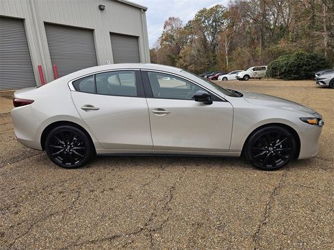 Used 2024 MAZDA MAZDA3 s image 3