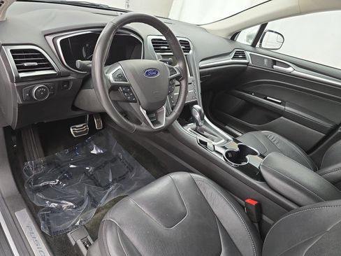 Used 2016 Ford Fusion Titanium image 15