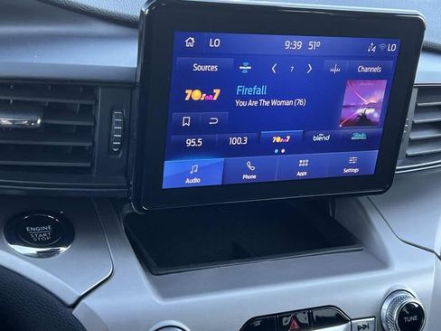 Certified 2022 Ford Explorer XLT w/ Class IV Trailer Tow Package AWD/4WD image 24