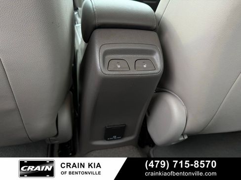 Used 2017 Chevrolet Cruze Premier w/ Enhanced Convenience Package FWD image 26