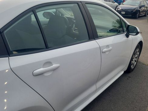 Used 2021 Toyota Corolla LE FWD image 8