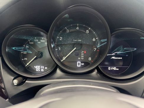 Used 2022 Porsche Macan AWD/4WD image 58