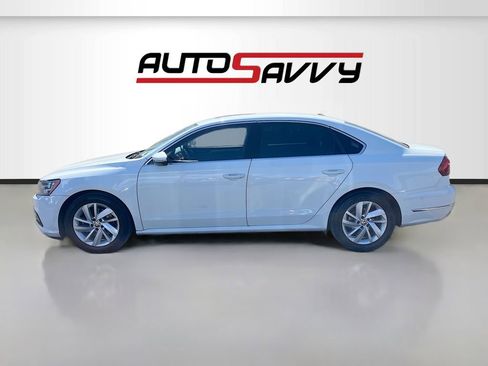 Used 2018 Volkswagen Passat 2.0T SE image 4