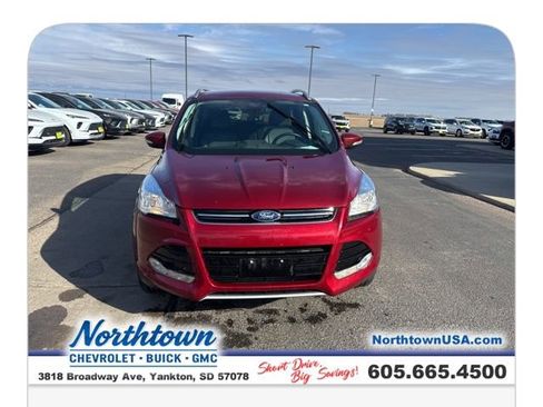 Used 2016 Ford Escape Titanium image 3