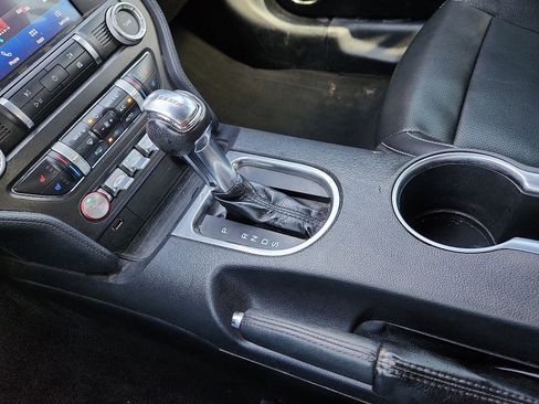 Used 2022 Ford Mustang Premium image 20