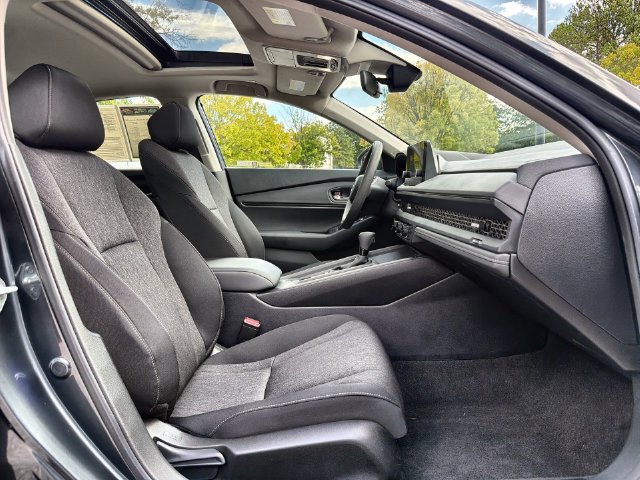 Used 2024 Honda Accord EX image 25