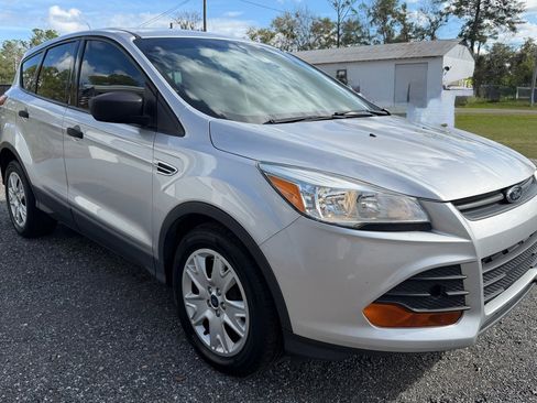Used 2014 Ford Escape S image 3