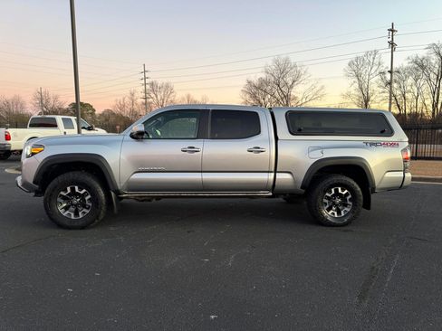 Used 2022 Toyota Tacoma image 4