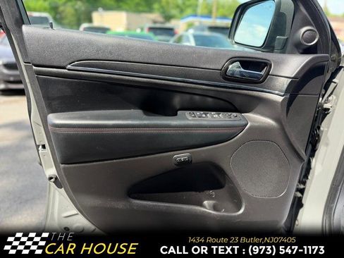 Used 2021 Jeep Grand Cherokee Trailhawk w/ Trailhawk Luxury Group AWD/4WD image 14
