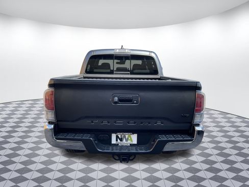 Used 2023 Toyota Tacoma TRD Off-Road image 4