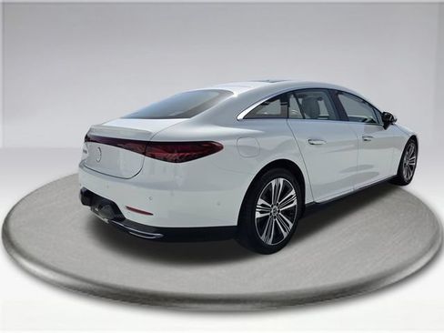 Used 2022 Mercedes-Benz EQS 450+ Sedan image 8