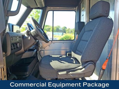 Used 2024 Chevrolet Brightdrop 600 w/ Commercial Equipment Package AWD/4WD image 2