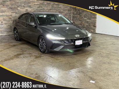 New 2025 Hyundai Elantra SEL