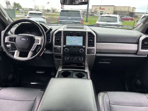 Used 2018 Ford F250 Lariat w/ Chrome Package image 23