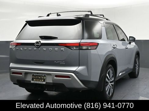 Used 2022 Nissan Pathfinder Platinum w/ Cargo Package AWD/4WD image 4