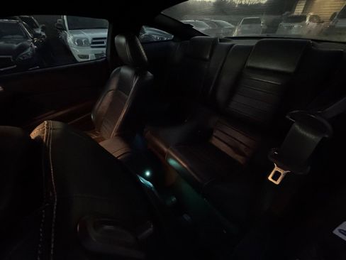 Used 2010 Ford Mustang GT image 11