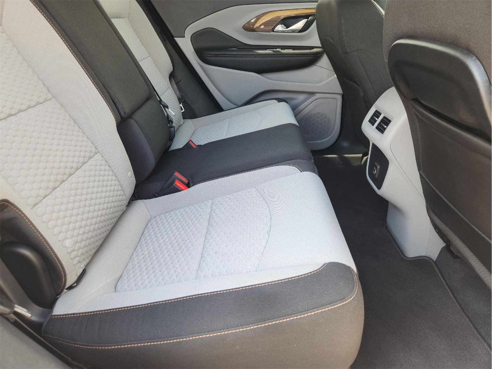 Used 2020 GMC Terrain SLE w/ Driver Convenience Package FWD image 31