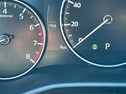 New 2026 MAZDA MAZDA3 Hatchback w/Premium Plus Pkg image 10