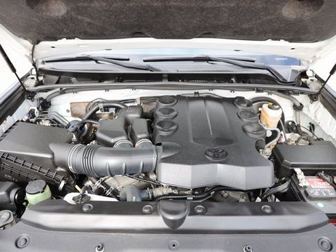 Used 2019 Toyota 4Runner SR5 Premium image 28