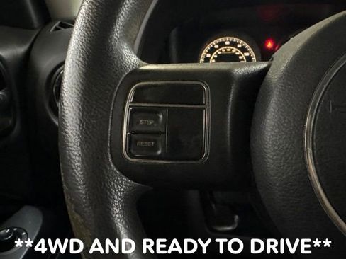 Used 2014 Jeep Patriot Sport w/ Power Value Group AWD/4WD image 30
