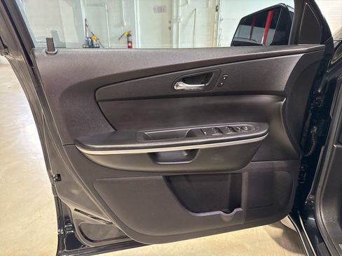 Used 2011 GMC Acadia SLE FWD image 21