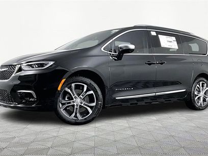 New 2026 Chrysler Pacifica Pinnacle