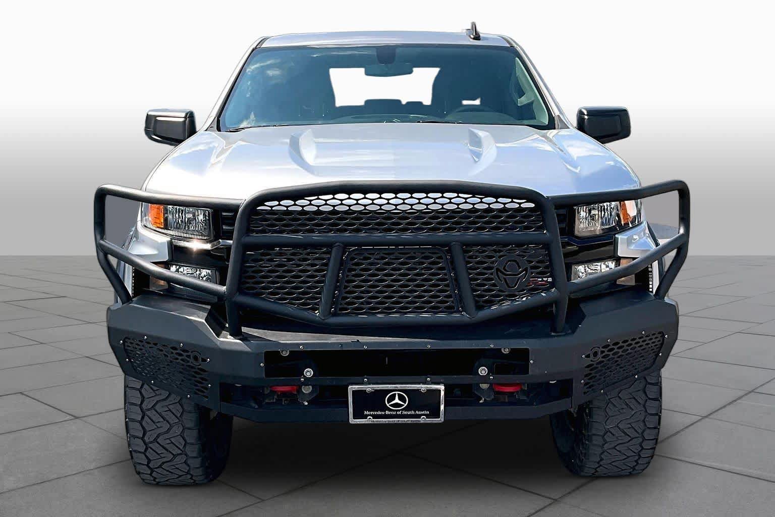 Used 2019 Chevrolet Silverado 1500 Custom Trail Boss w/ Custom Convenience Package AWD/4WD image 4