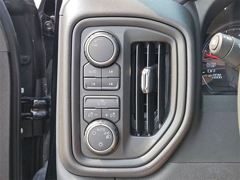 Used 2023 Chevrolet Silverado 1500 Custom Trail Boss w/ LPO, Dark Essentials Package image 17