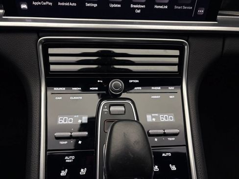 Certified 2023 Porsche Panamera 4 Platinum Edition AWD/4WD image 16