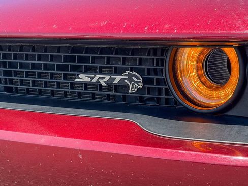 Used 2019 Dodge Challenger SRT Hellcat RWD image 7