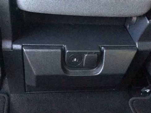 Used 2025 Ford F250 XLT image 14