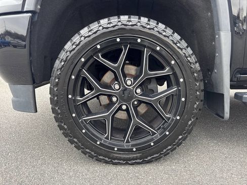 Used 2018 GMC Sierra 1500 4x4 Double Cab image 27