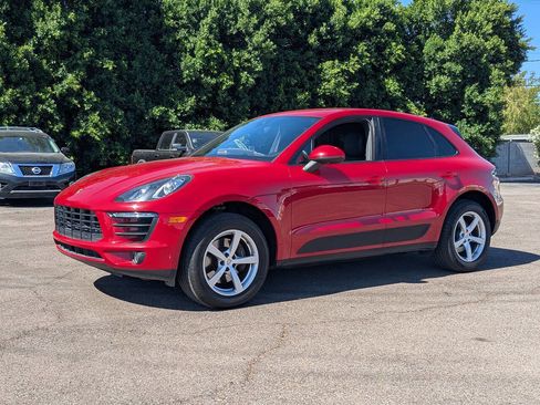 Used 2018 Porsche Macan image 8