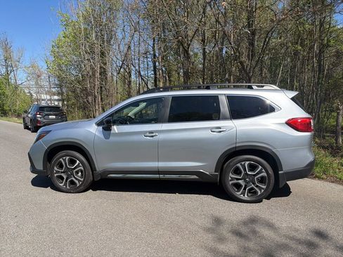 Used 2025 Subaru Ascent Limited image 8