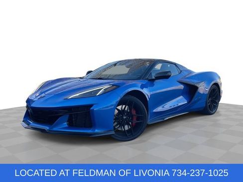 Used 2025 Chevrolet Corvette Z06 image 1