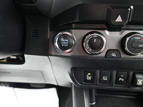 Used 2021 Toyota Tacoma TRD Off-Road w/ Technology Package image 24